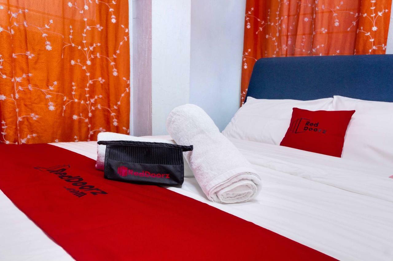 Hotel Reddoorz @ Zapatera Cebu Extérieur photo